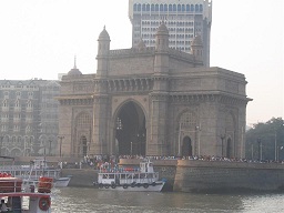 Gateway to India with Raj Hotel behind